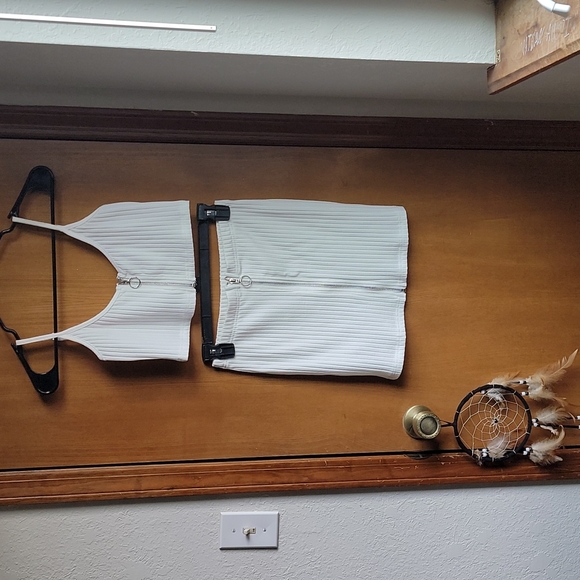 💎Fashion nova💎 two piece skirt and crop top - Picture 2 of 3